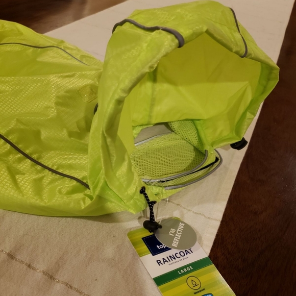 ❤️😍 Host Pick! 🐕❤️  Rain Jacket With Reflective Accents L - Picture 6 of 12